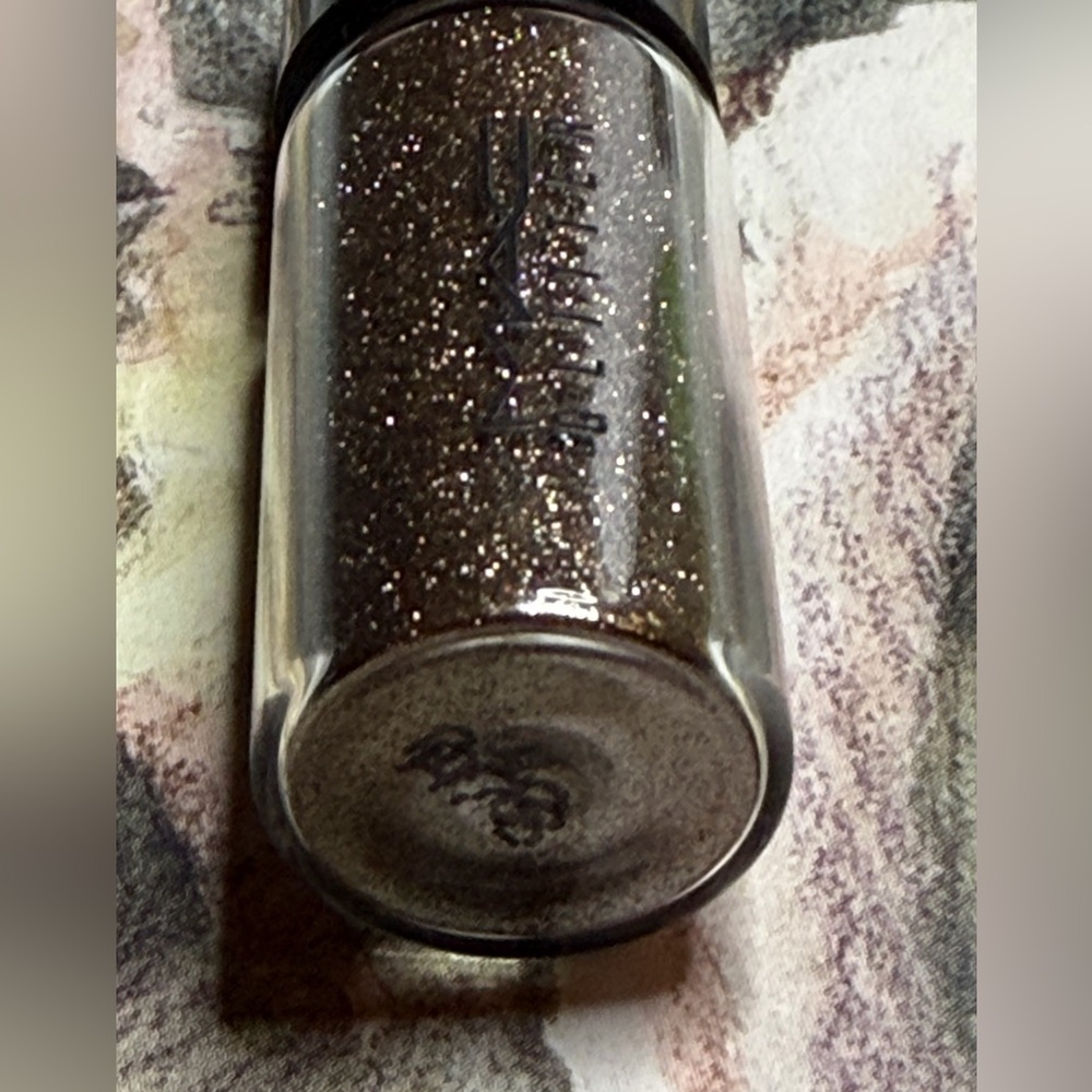 For dolcelover21 ONLY! MAC COSMETICS 2 NEW REFLECTS ANTIQUE GOLD Glitter VIALS - Picture 4 of 5